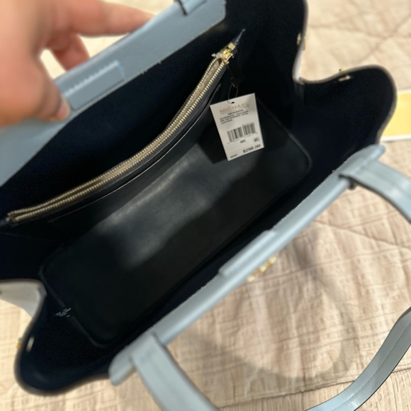 Michael Kors Meredith - Picture 13 of 16